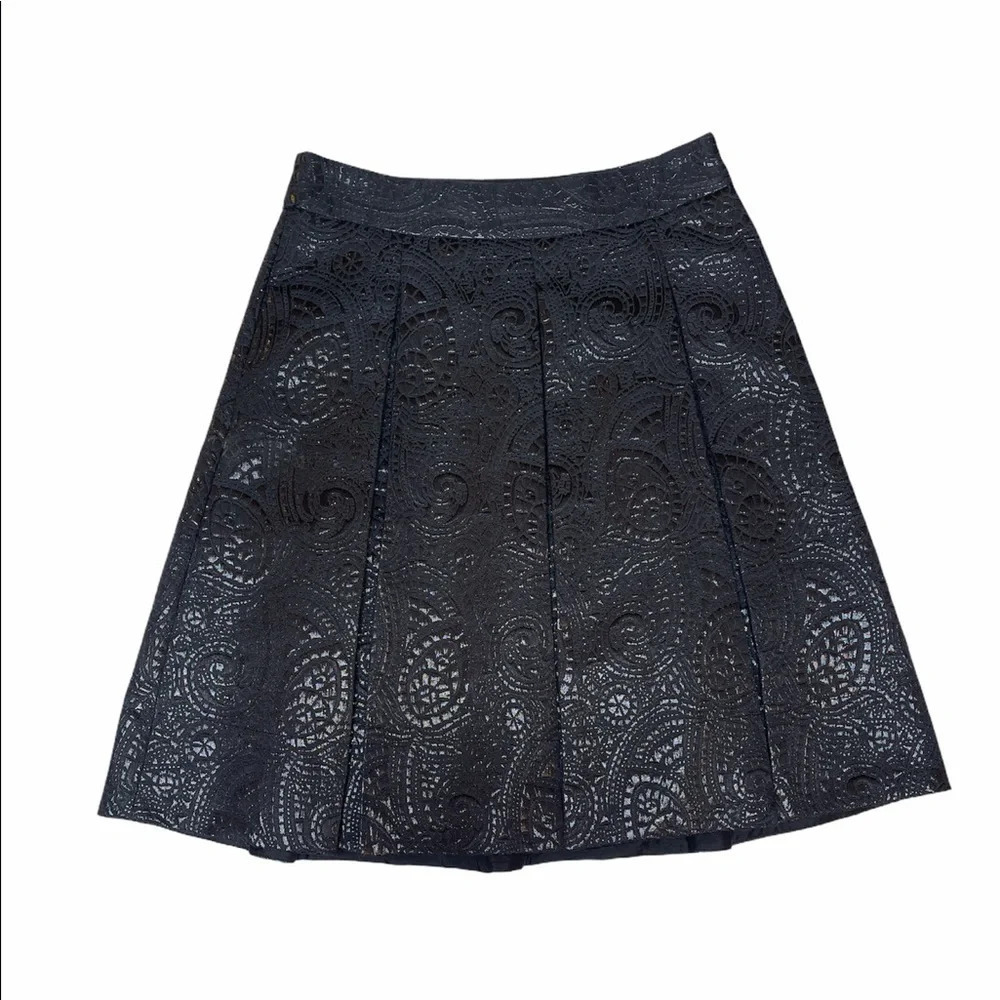 Banana Republic Black Jaquard Print Pleated Skirt
